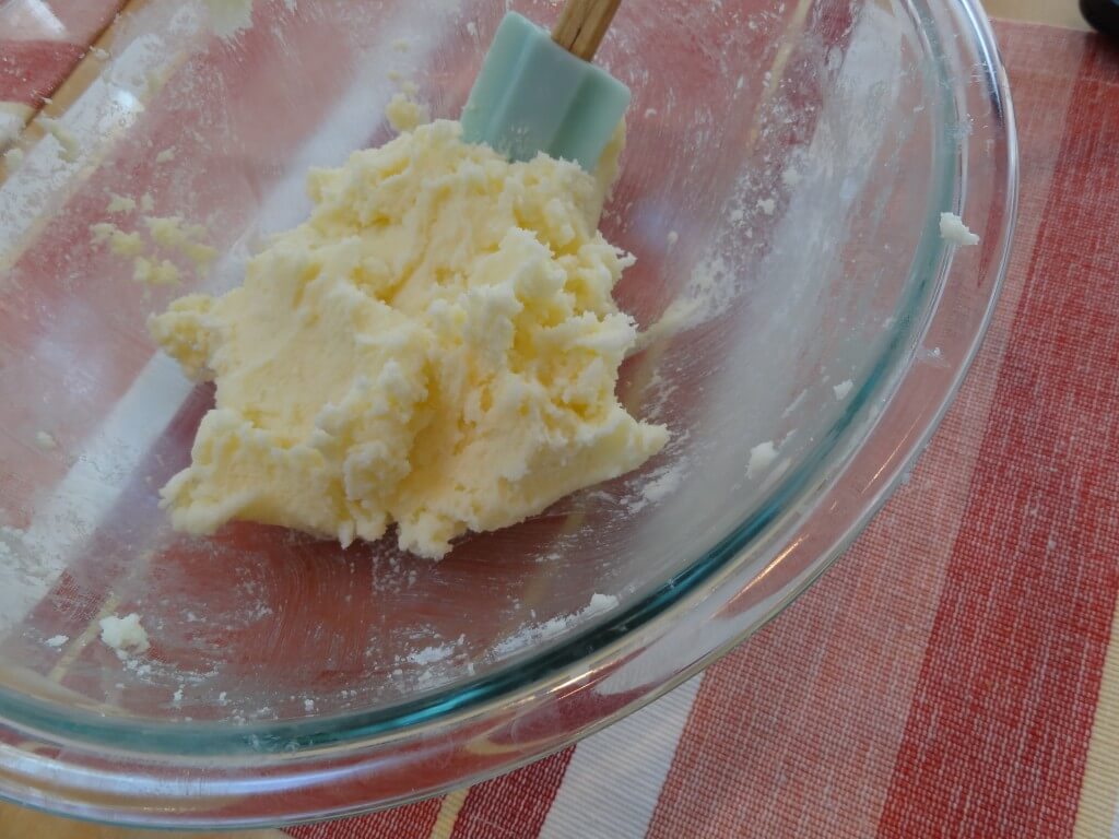 A bowl filled with properly creamed sugar and butter.