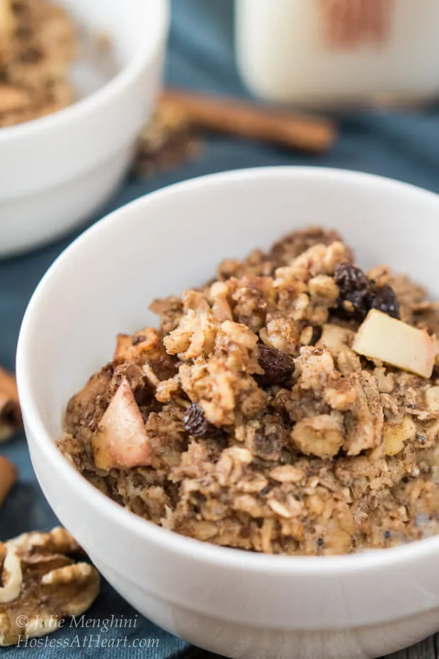 Cinnamon Apple Baked Oatmeal 