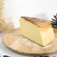 The Fluffiest Japanese Cheesecake Anyone Can Make | Sumo Chef.com