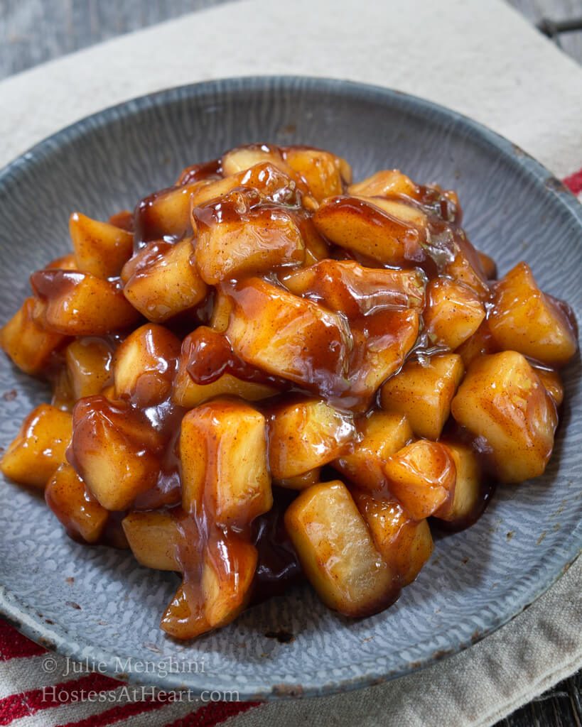 Cooked apples in a Cinnamon brown sugar sauce. Hostess At Heart