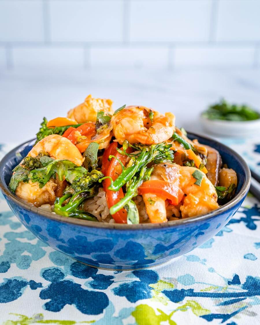 https://hostessatheart.com/wp-content/uploads/2020/04/Shrimp-Stir-Fry-8.jpg