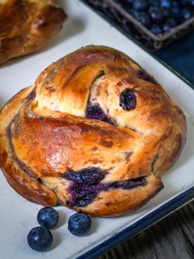Blueberry Twist Bread Rolls Story
