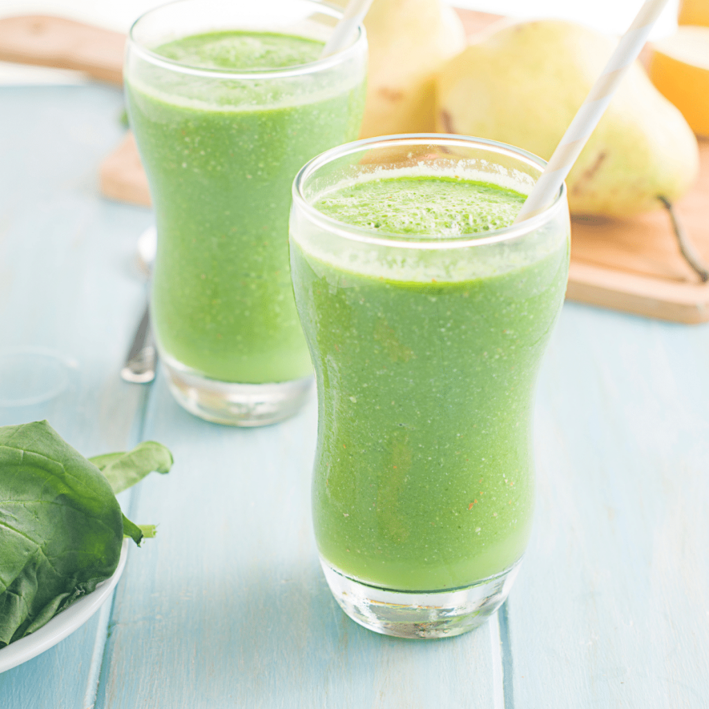 Pear Smoothie with Ginger (Green Smoothie) Hostess At Heart