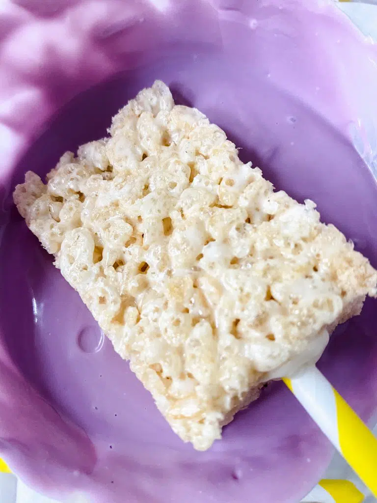 Monster Rice Krispie Treats {Dye-Free Recipe} - FeelGoodFoodie