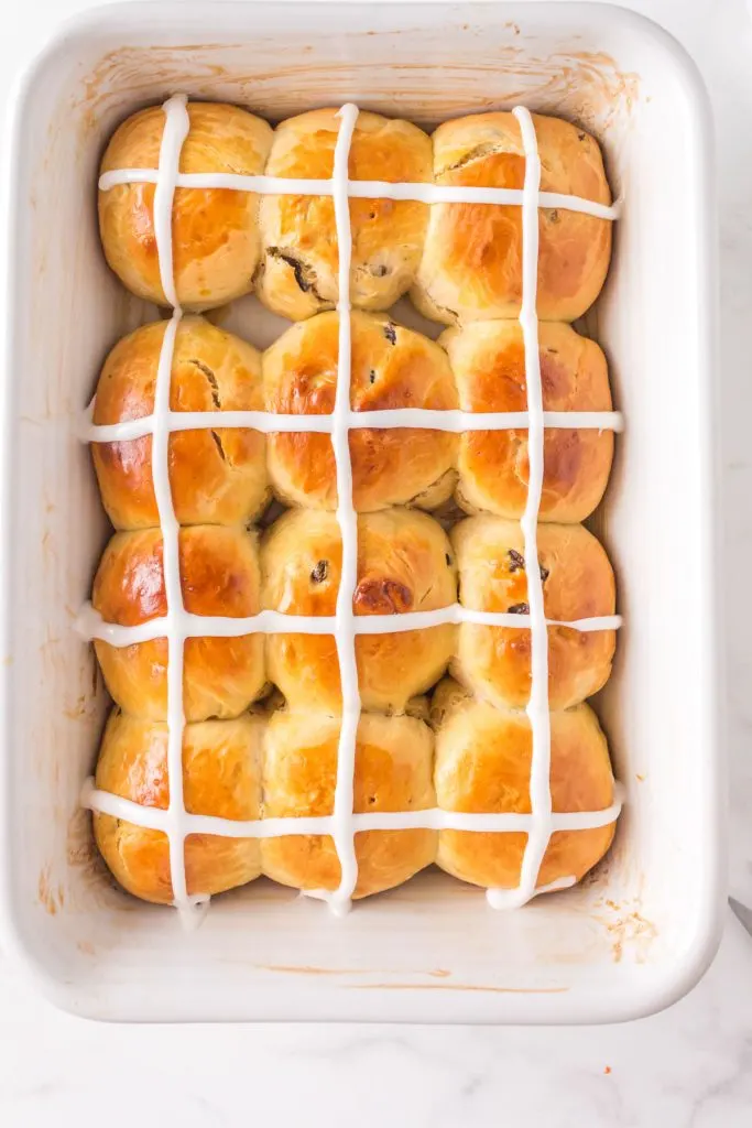 Full pan of Easter Buns