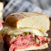 cropped-Hot-Beef-Sandwich-1200x1200-Feature-Recipe-Card.png