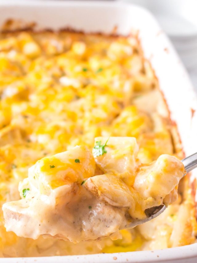 Easy Cheesy Potatoes Casserole with Real Potatoes Story