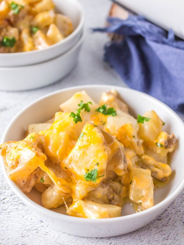 Easy Cheesy Potatoes Casserole Story