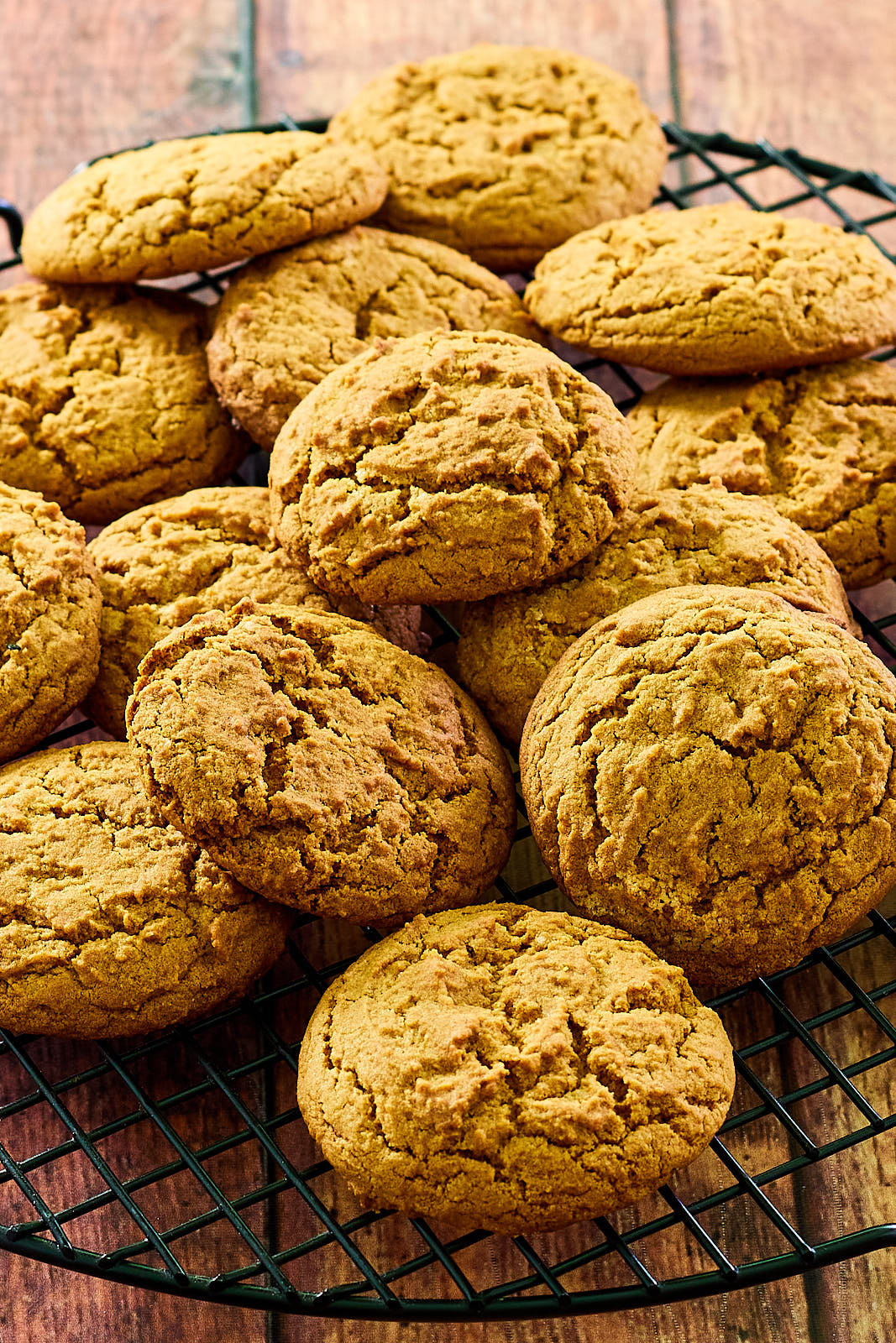 Soft And Chewy Gingerbread Cookies Recipe Hostess At Heart