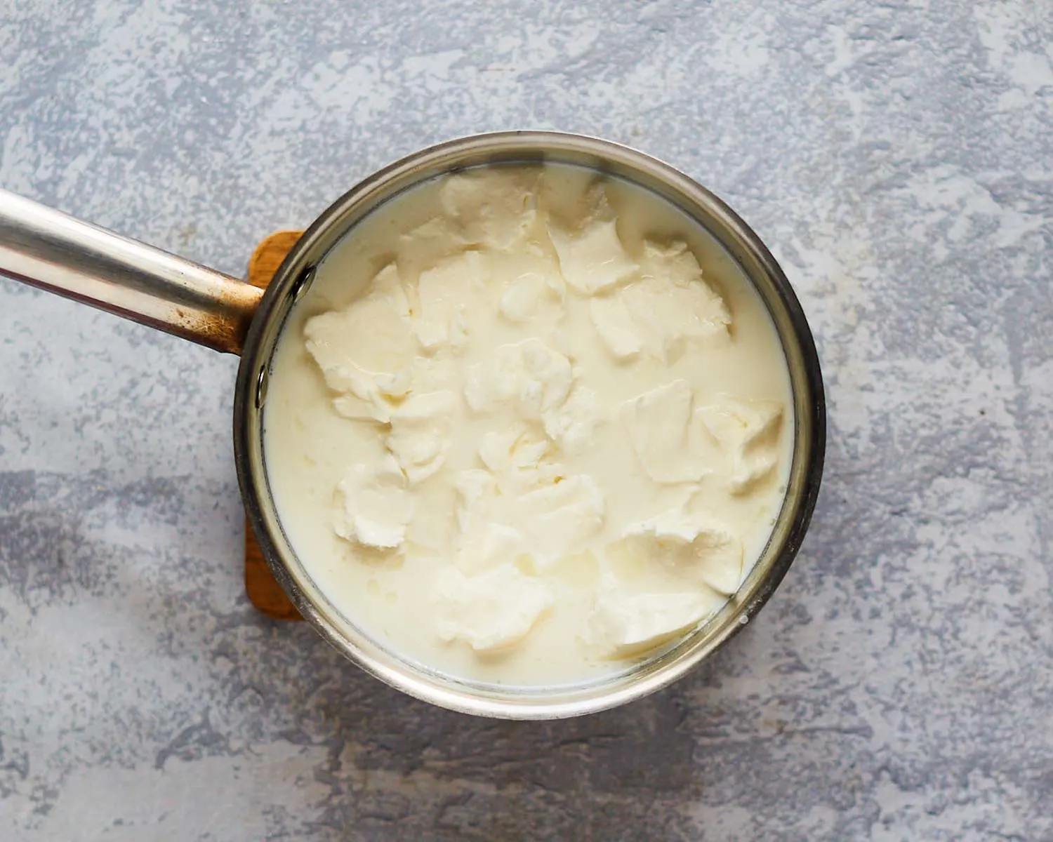 Melting shortening with sugar in a saucepan - hostess at heart