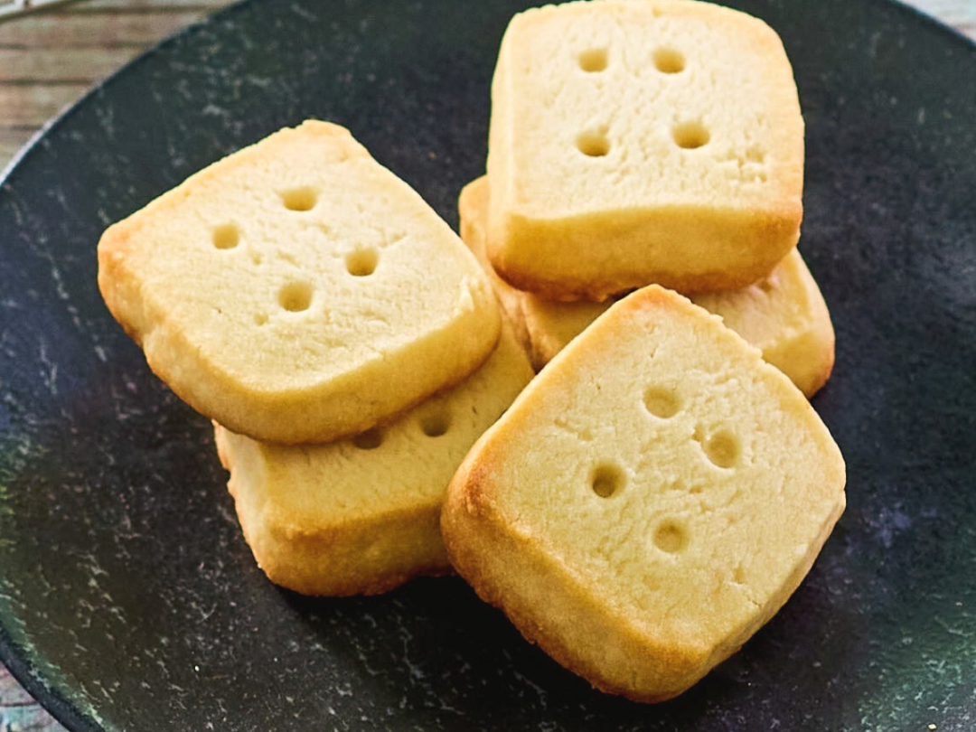 easy-cut-out-sugar-cookie-recipe-easy-shortbread-cookie-recipe