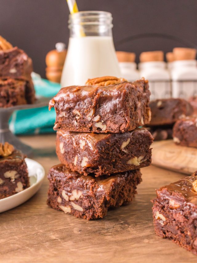 Turtle Brownies Recipe (with Pecans and Caramel) Story