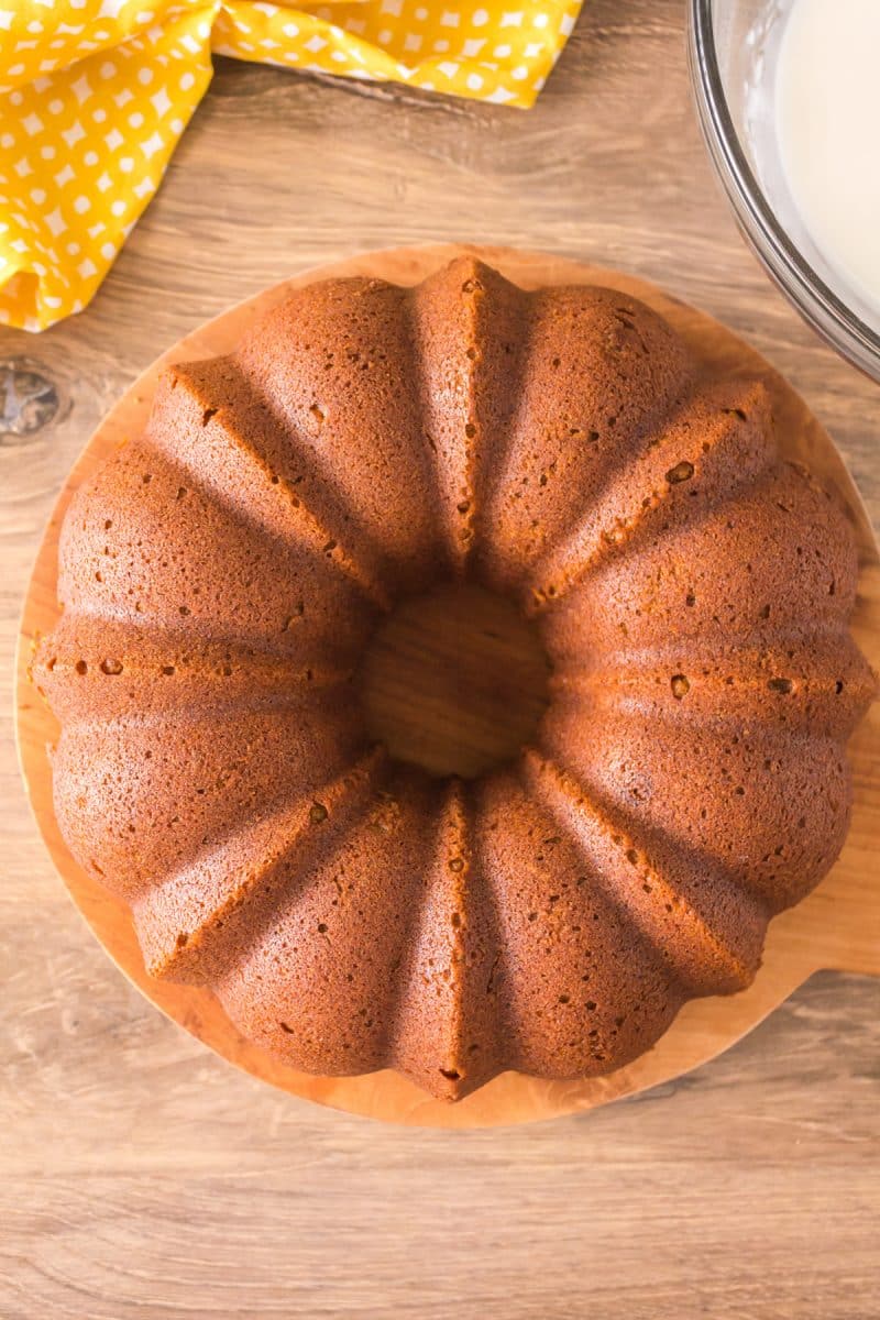 Top down view of a cooled bundt pumpkin cake - Hostess At Heart