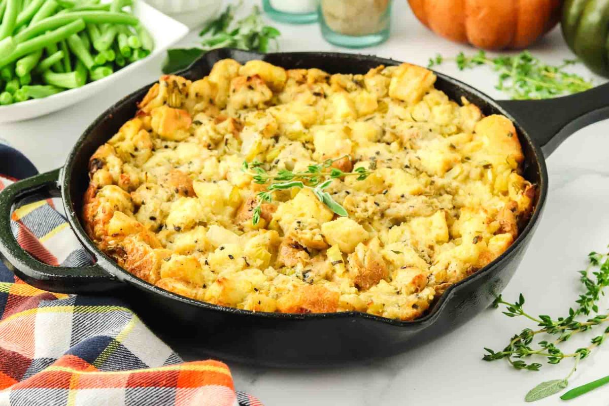 https://hostessatheart.com/wp-content/uploads/2025/09/Herb-Stuffing.h-1200x800.jpg?utm_source=chatgpt.com